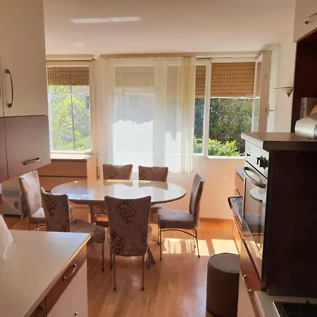 Spacious Family Free Parking Near Old Town Apartman Split