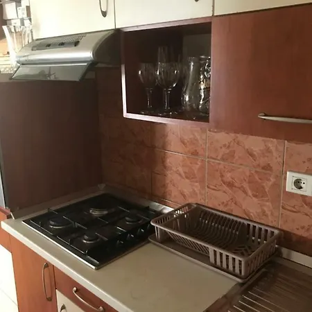 Spacious Family Free Parking Near Old Town