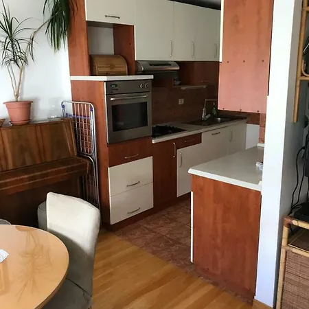 Spacious Family Free Parking Near Old Town Apartamento